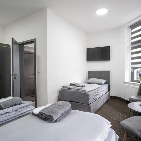 Duisburger Hostel ภายนอก รูปภาพ