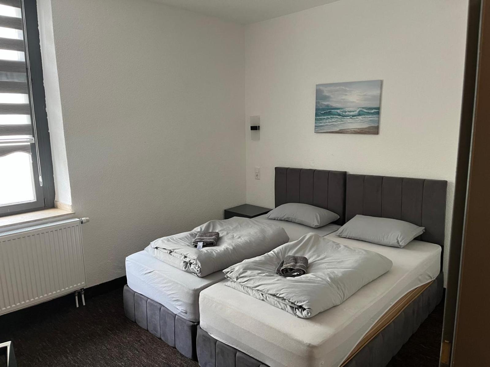 Duisburger Hostel ภายนอก รูปภาพ