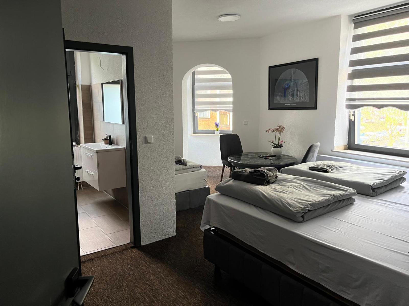 Duisburger Hostel ภายนอก รูปภาพ