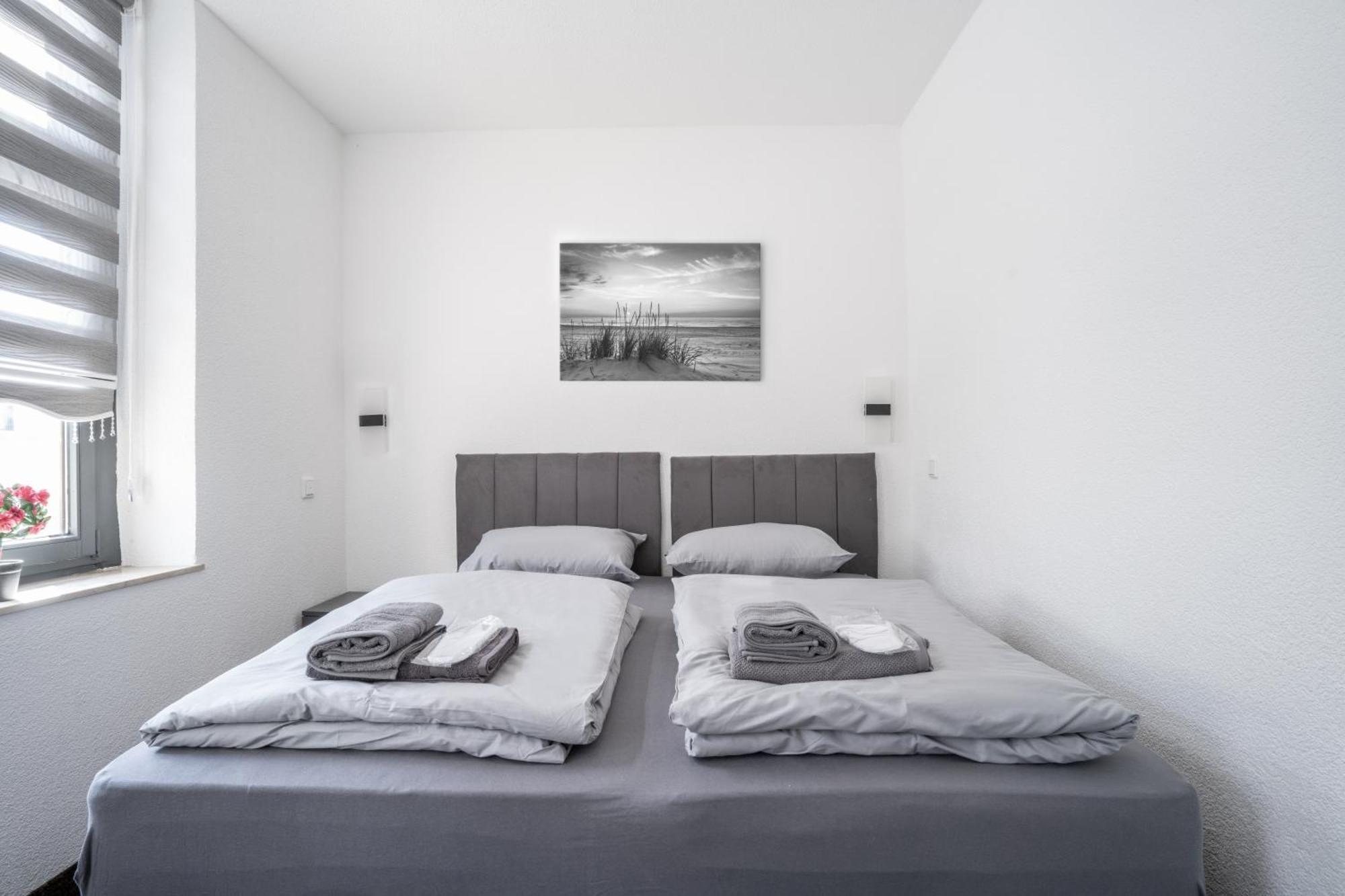 Duisburger Hostel ภายนอก รูปภาพ