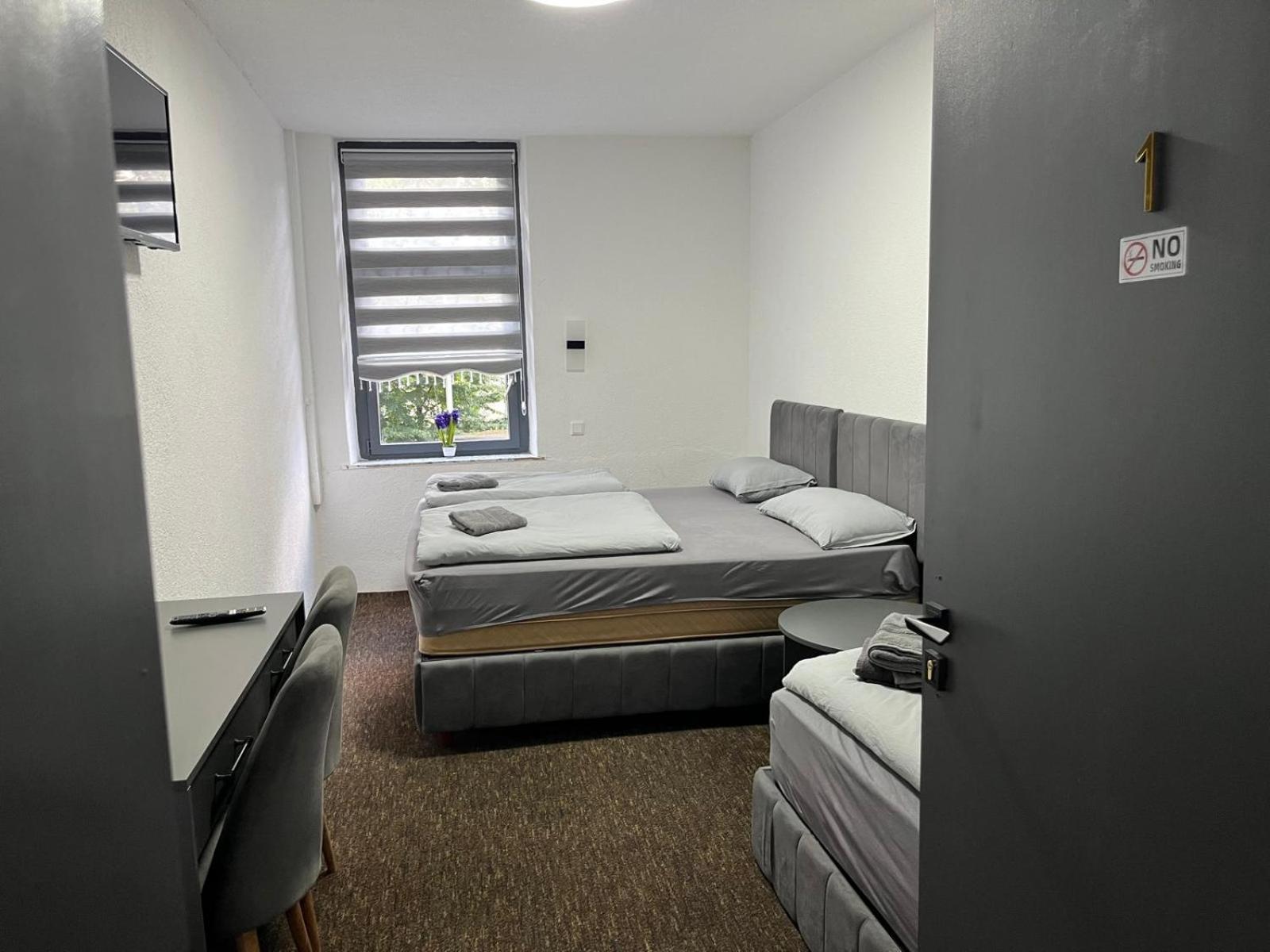 Duisburger Hostel ภายนอก รูปภาพ